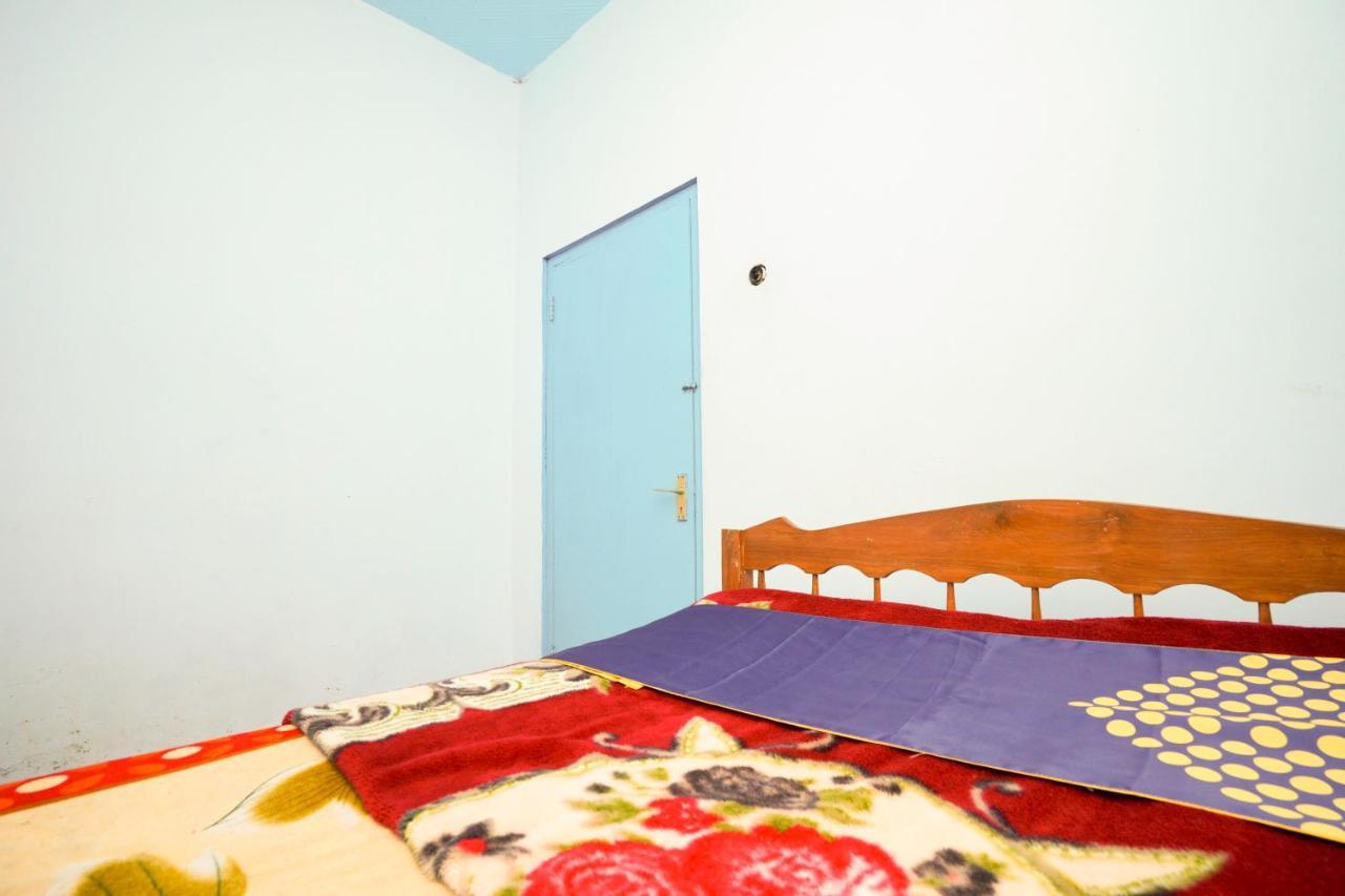 Spot On 2126 Bromo Indah Homestay Probolinggo Exteriör bild