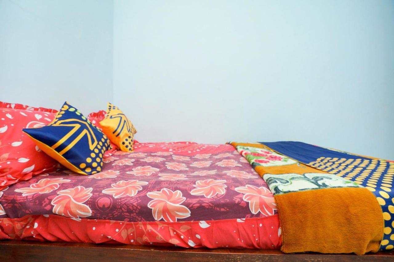 Spot On 2126 Bromo Indah Homestay Probolinggo Exteriör bild