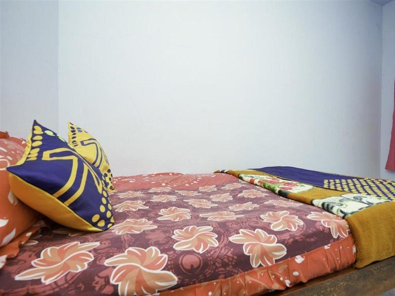 Spot On 2126 Bromo Indah Homestay Probolinggo Exteriör bild