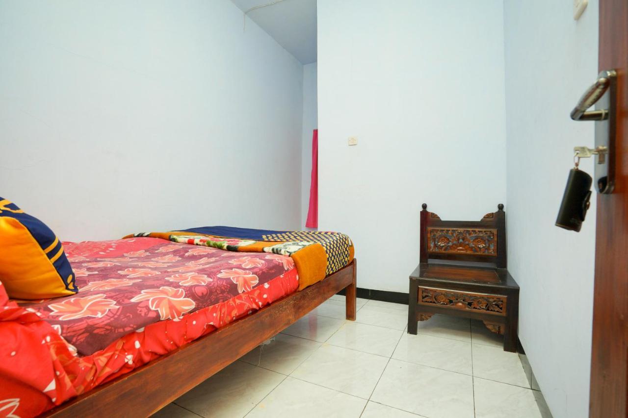 Spot On 2126 Bromo Indah Homestay Probolinggo Exteriör bild